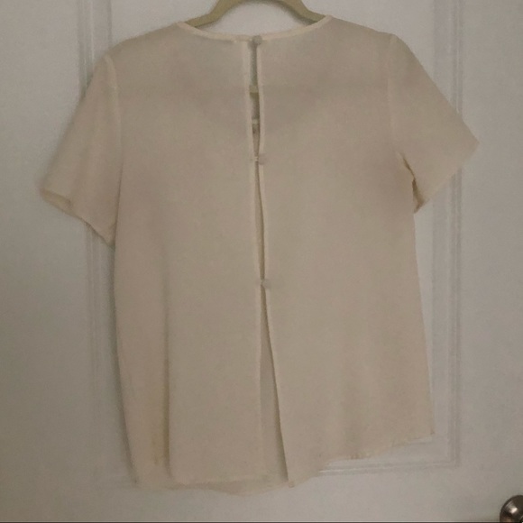 Flowy white blouse - Picture 2 of 2